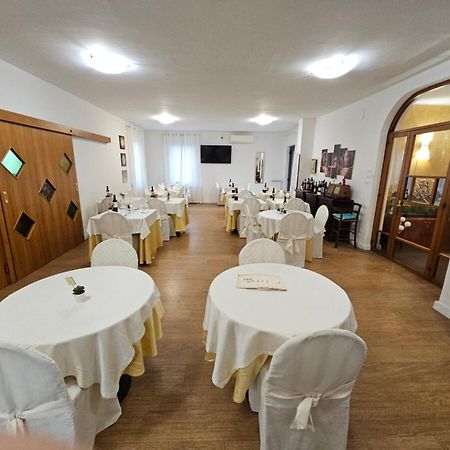 Hotel Mazzocchetti Citta Sant'Angelo Dış mekan fotoğraf