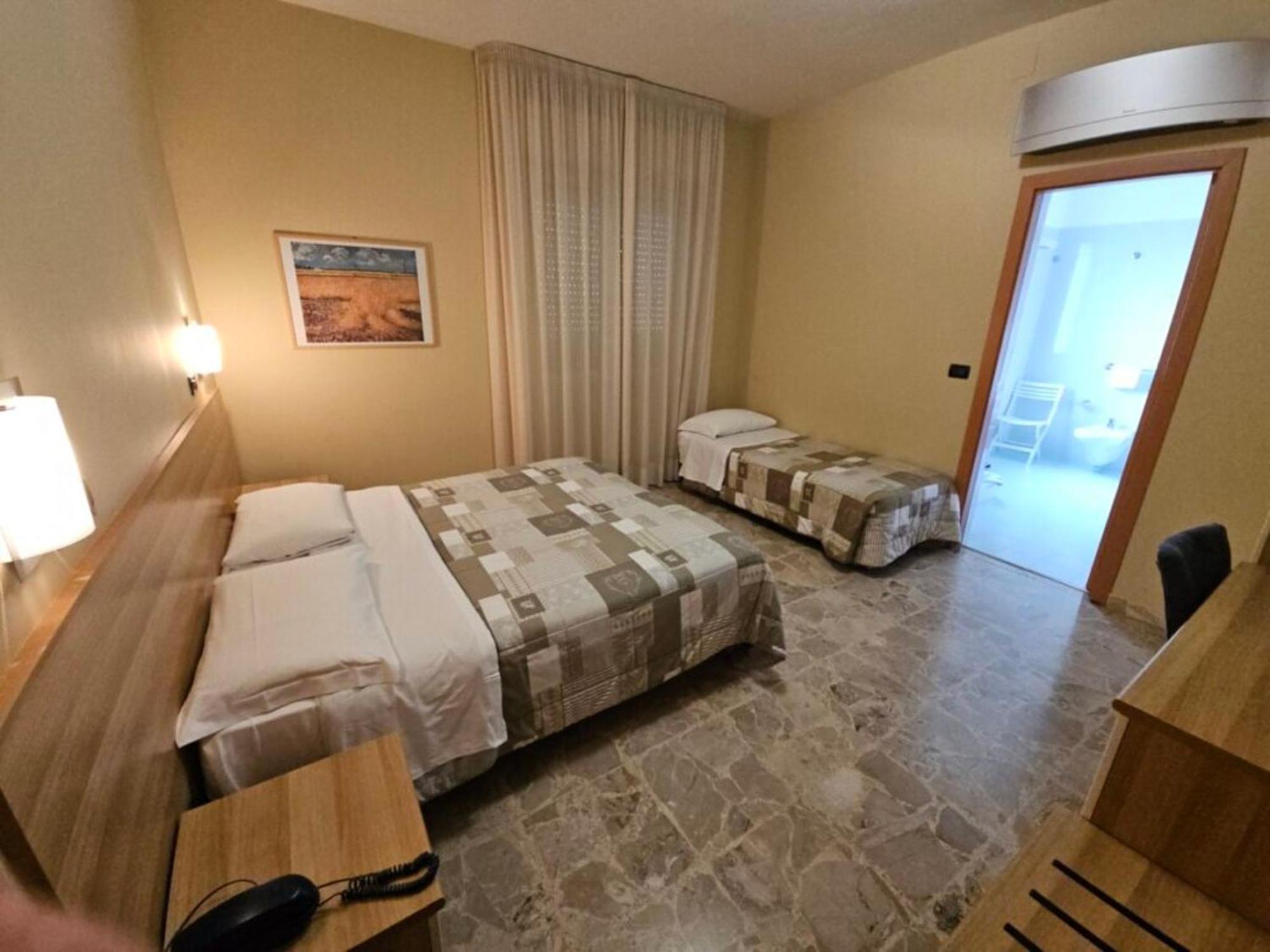 Hotel Mazzocchetti Citta Sant'Angelo Dış mekan fotoğraf