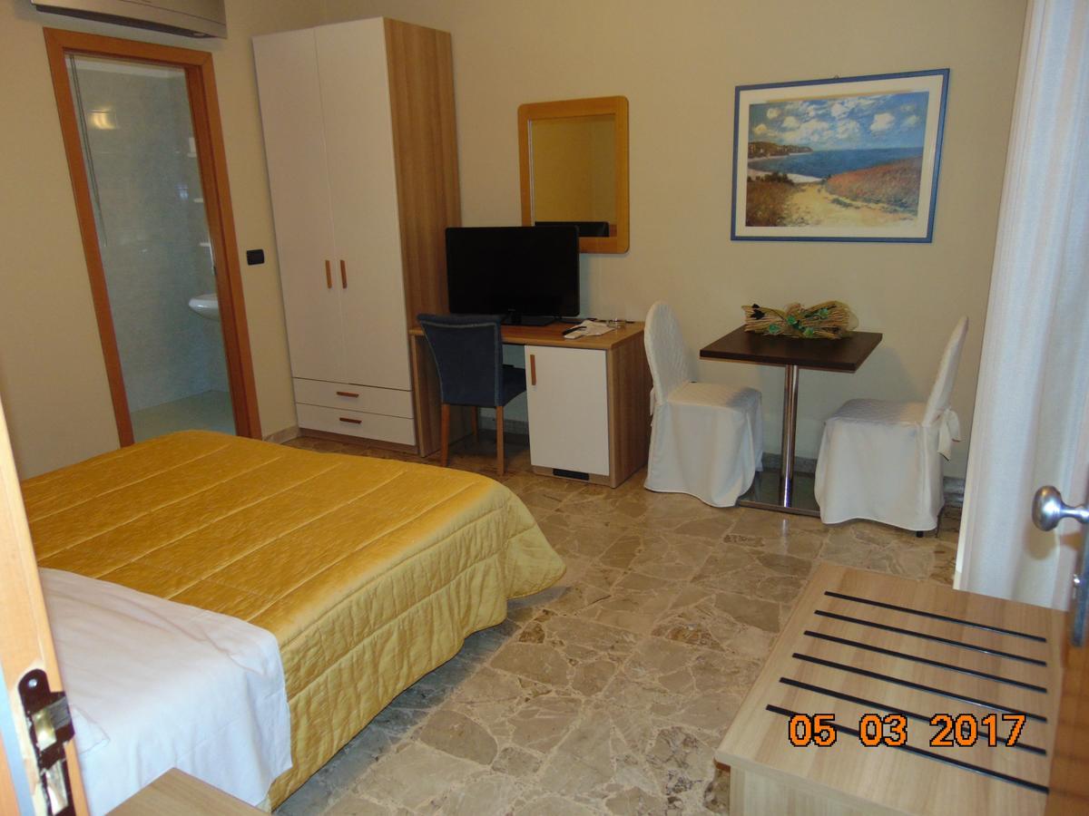 Hotel Mazzocchetti Citta Sant'Angelo Dış mekan fotoğraf