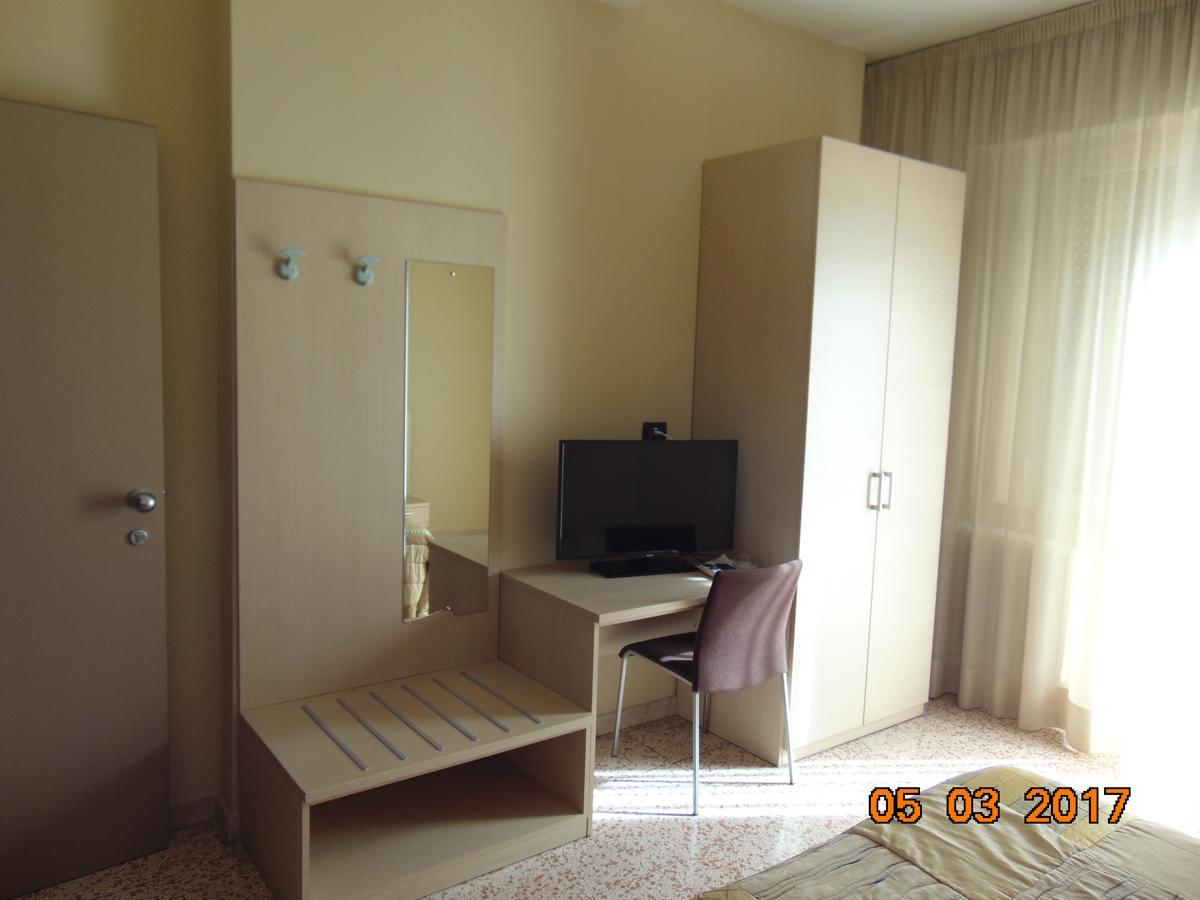 Hotel Mazzocchetti Citta Sant'Angelo Dış mekan fotoğraf