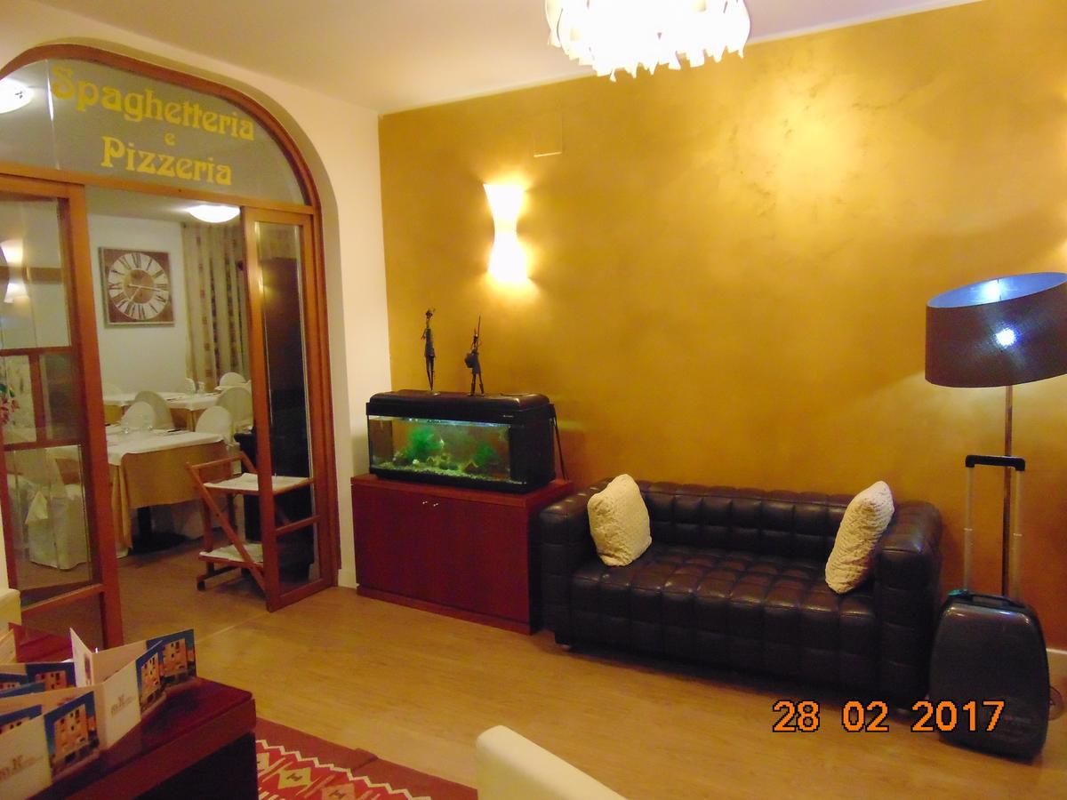 Hotel Mazzocchetti Citta Sant'Angelo Dış mekan fotoğraf